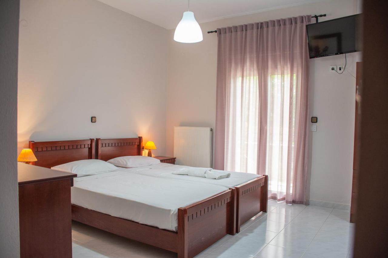 Mokos Rooms Perdika  Buitenkant foto